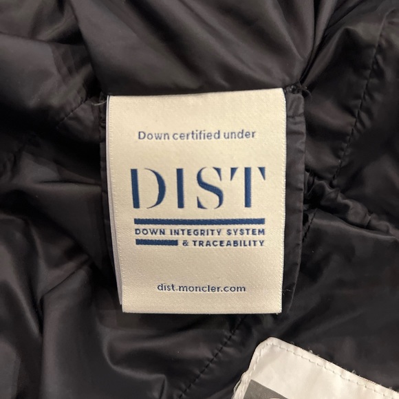 Moncler Hermifur Women’s Long Down Jacket with detachable hood Size 1 - Picture 8 of 10